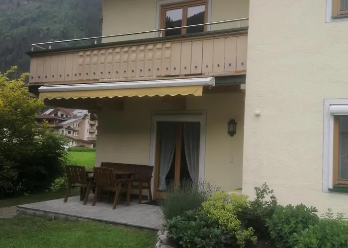 Eberharter Apartman *