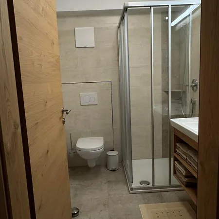 Eberharter Apartment *